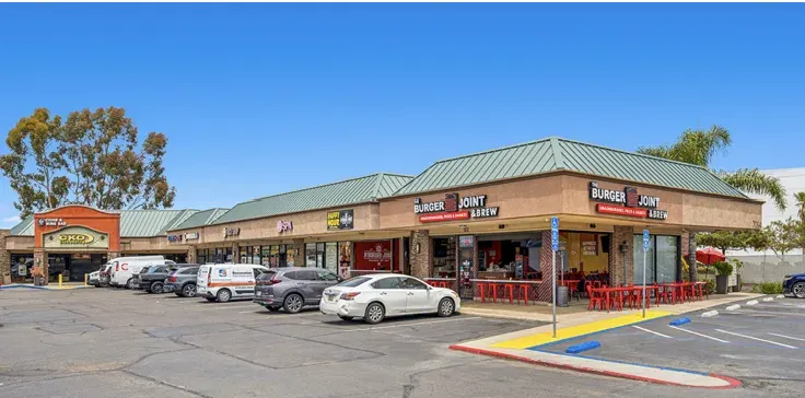 Miramar Plaza storefronts